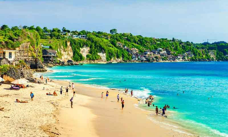 Pantai Dreamland Bali Sebagai Impian Para Peselancar